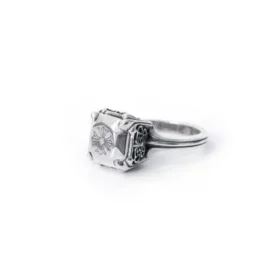 Anillo de cóctel con cruz de mariposa Anillo de cóctel con cruz de mariposa