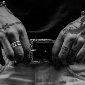 Anillo giratorio «Fuck You»