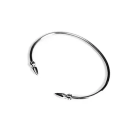Brazalete fino con púas