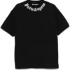 Camiseta con el logotipo de la llama de Collabs X Saint