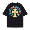 Camiseta negra con el logotipo de la cruz de Chrome Hearts