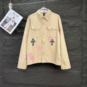 Chaqueta Chrome Hearts con cruces rosas y negras