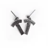 Pendientes colgantes con el logotipo de CH