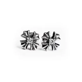 Pendientes de botón CH Plus con diamantes