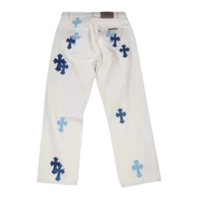 Vaqueros Chrome Hearts con Cross Patch